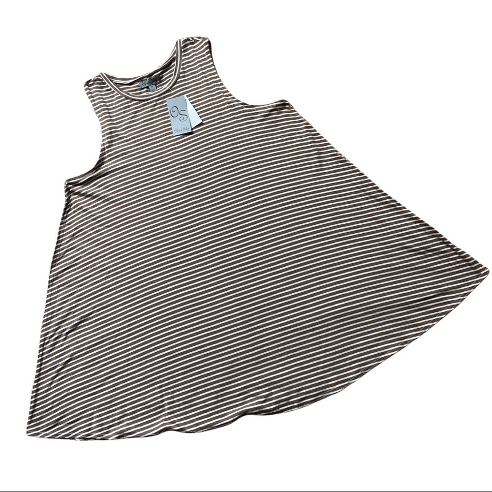 ❤️OLIVIA SKY SLEEVELESS SWING DRESS‎ ~ M